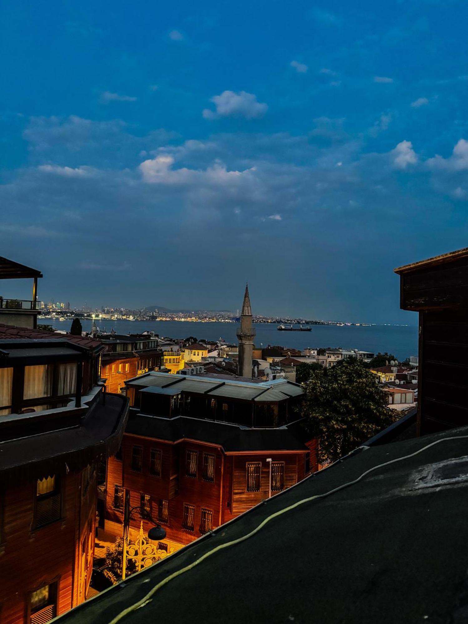 The New Season Apart Estambul Exterior foto